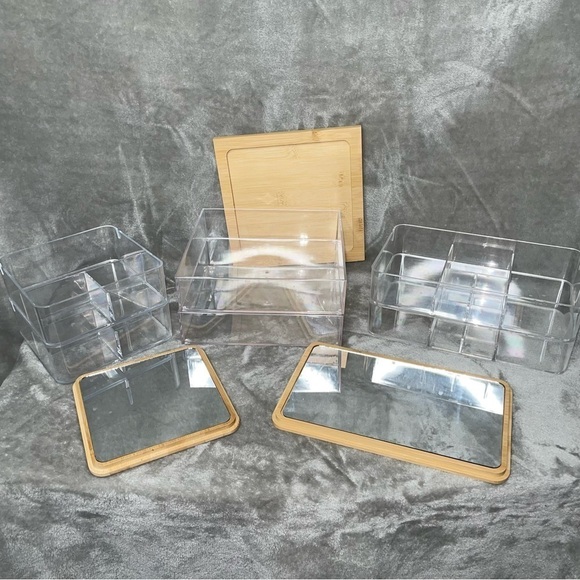 Three Acrylic Compartment Organizers with Bamboo Lids. - Picture 1 of 11